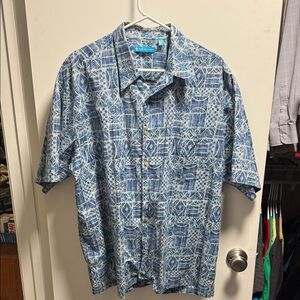 Tori Richard Blue and White Geometric Print Short-Sleeve Shirt